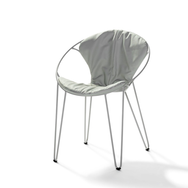 COUSSINS_FAUTEUIL_WIRE