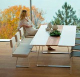 Table EXTRADOS rallonges EGO Paris Table EXTRADOS avec rallonges de la marque EGO Paris s'adapte à bien des usages