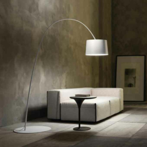 Lampadaire TWIGGY de Foscarini qui permet d'apporter une touche moderne et orginale à tout intérieur.
