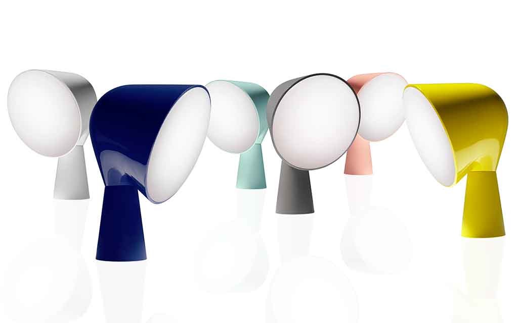 La lampe Binic de la marque Foscarini, est idéal pour une touche de couleur et d'originalité dans votre salon. Disponible en six coloris.
