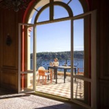 Petite_table_repas_sutra_EGO_Paris