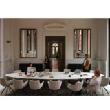 table MAJESTIC JOLI Cette table de repas MAJESTIC JOLI est composée d'un plateau en grès céramique et d'un piétement disponible en deux versions : Elyps ou Wire