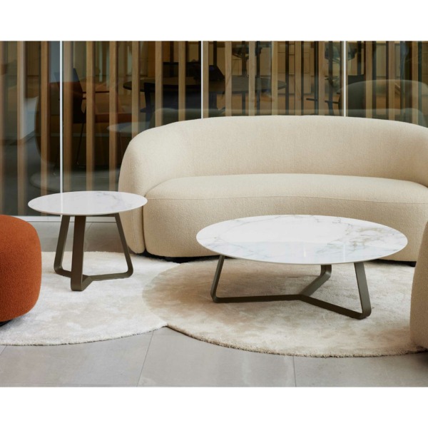Curve-Coffee-Table-Round-Bianco-D'oro---Olivo-Sofa-Moss-Tex-Beige1