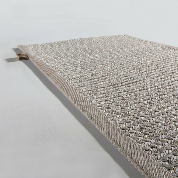 Side View_Poolside_Carrara Limited Edition