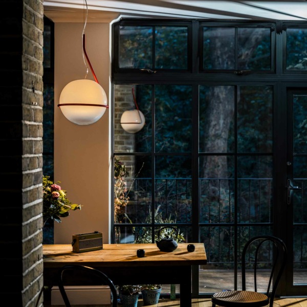 2022_Foscarini_Londra_Tonda_suspension_orange_foscarini