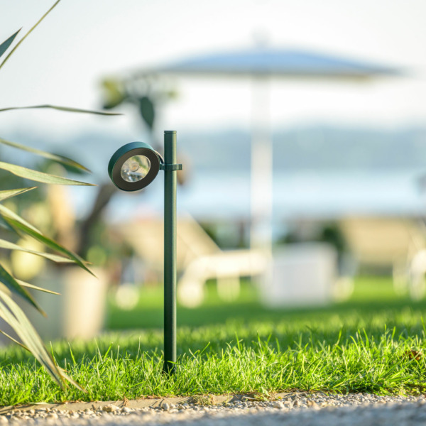 platek_frog_bollard_18