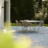 joli_Wire-ronde-Travertino-Grey---Wire-Dining-Chair-Smooth-Canvas table céramique ronde joli wire