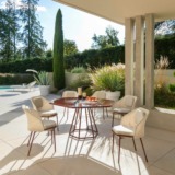 Ensemble-repas_Hive_carmin_EGO-Paris