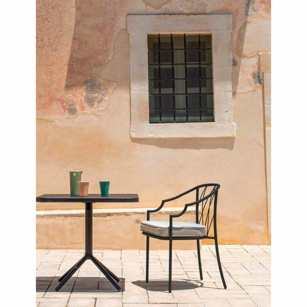 Emu_como-grace-emu-esterno-giardino-acciaio-nero Emu chaise como