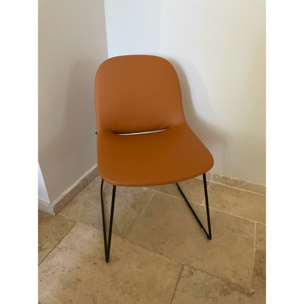 chaise_artifort_showroom26