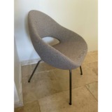 chaise_artifort_showroom30