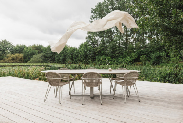 SLIDER-JOLI_table-Curve-elyps-travertino-grey_Fizz-lino.jpg Table céramique design CURVE JOLI ovale